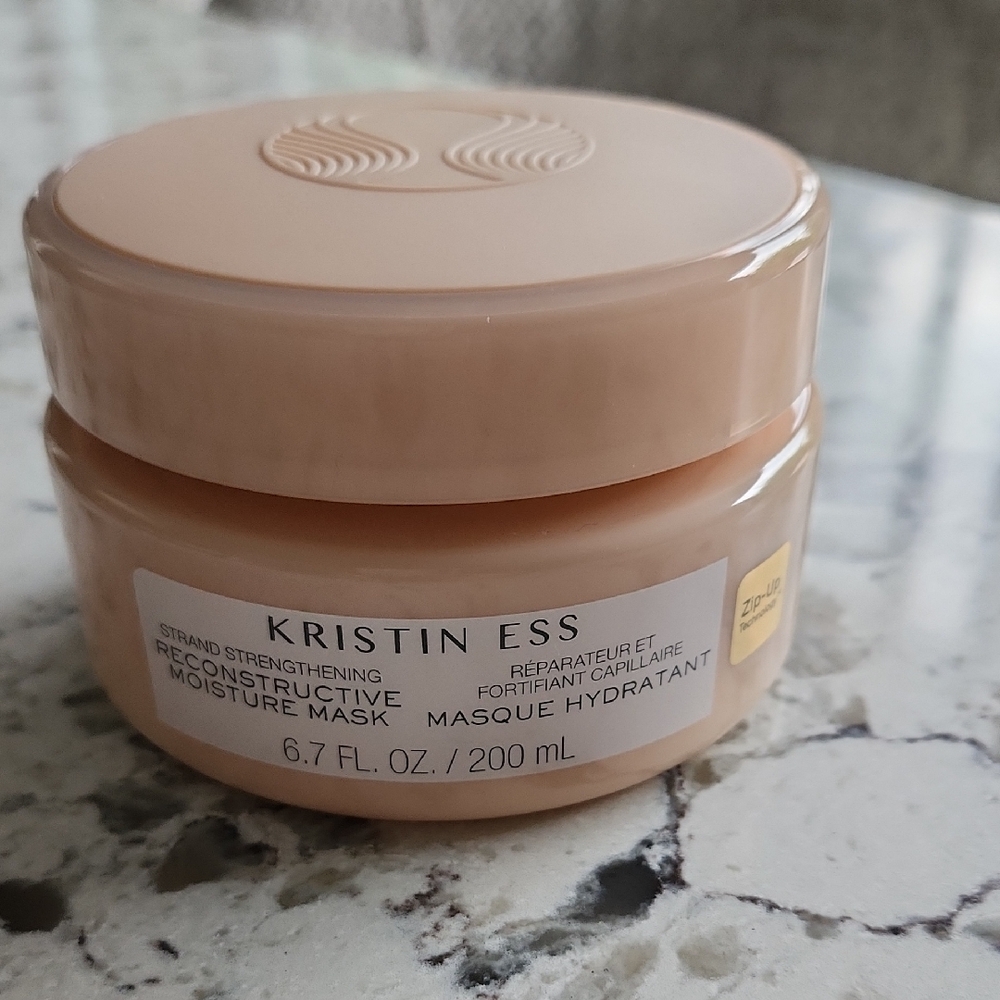 Kristin Ess NWT Reconstructive Moostire Mask